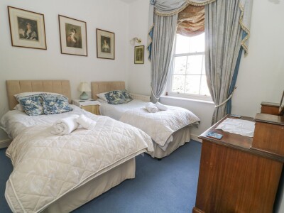 Bedroom 6 Image